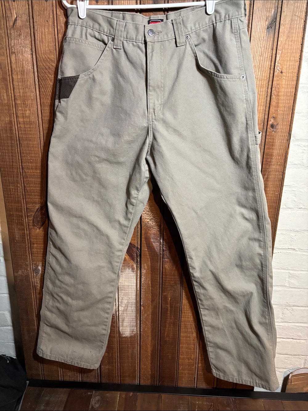 Wrangler Men's Work Pants in Khaki